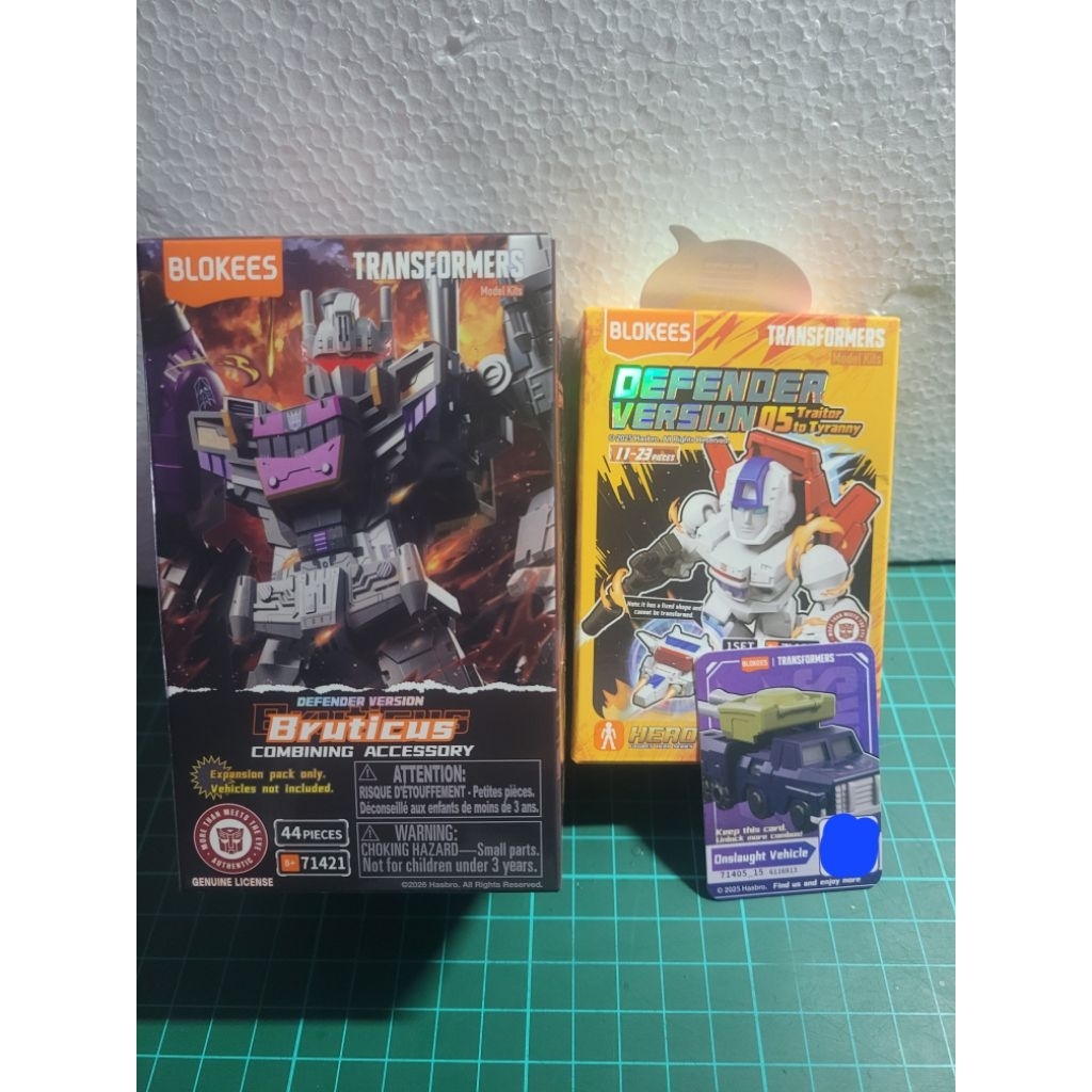 Blokees Defender Bruticus Combiner Part + Onslaught