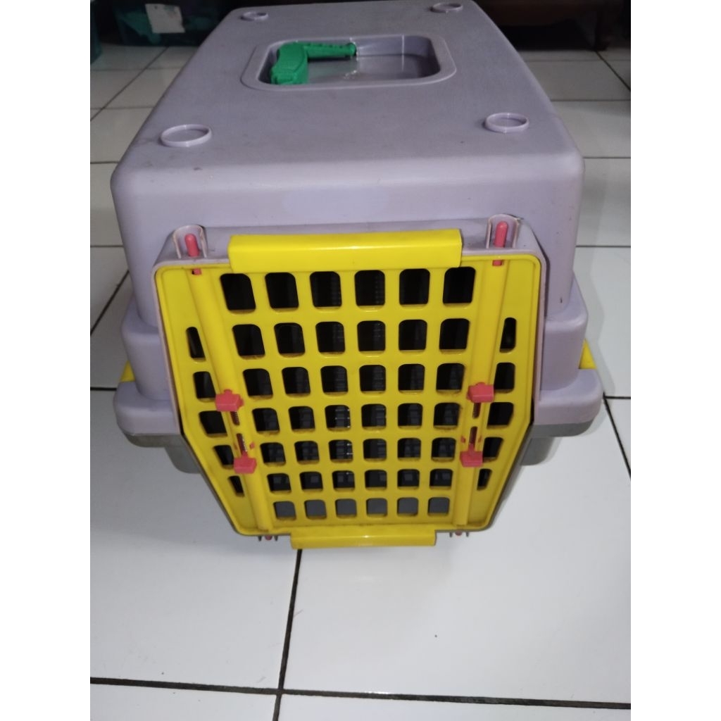 Pet Carrier Preloved
