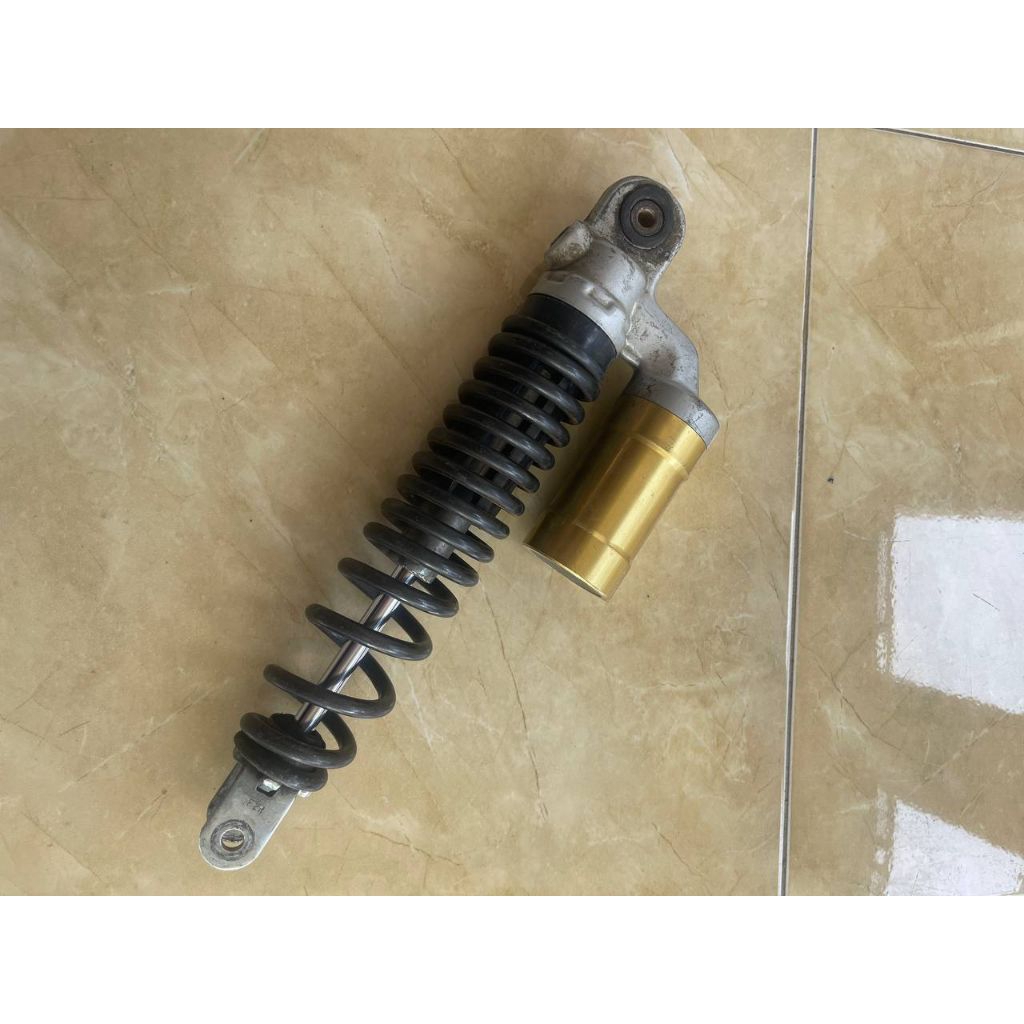 Shock belakang Yamaha Lexi 125 / Xride bekas
