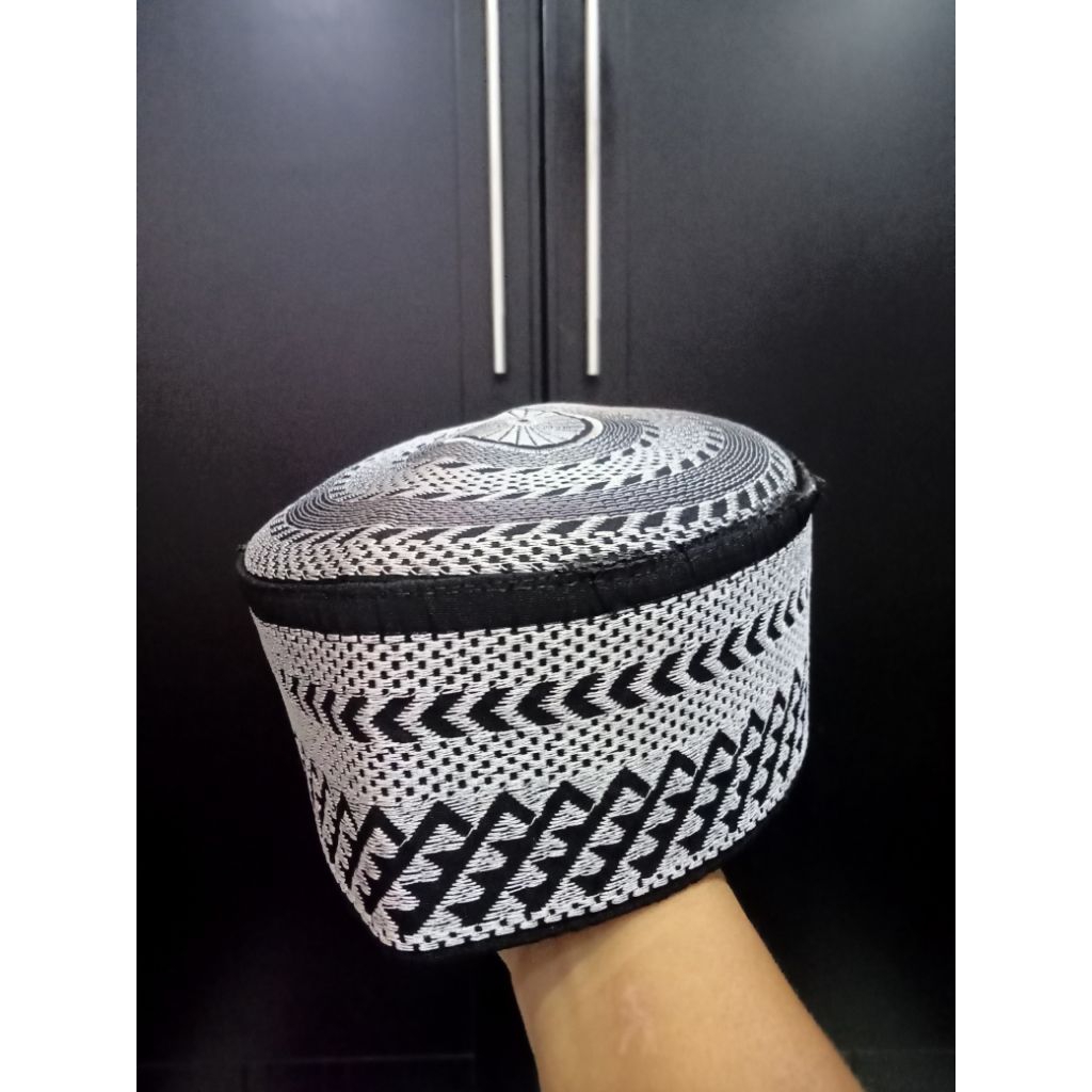 Songkok Recca Bone Makassar Bugis Full Dewasa Hitam Silver
