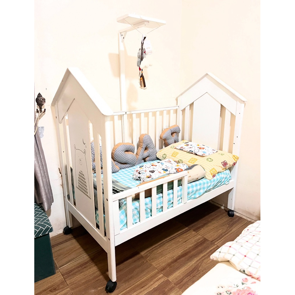 Preloved Box bayi LIttle Equi 4ways model house