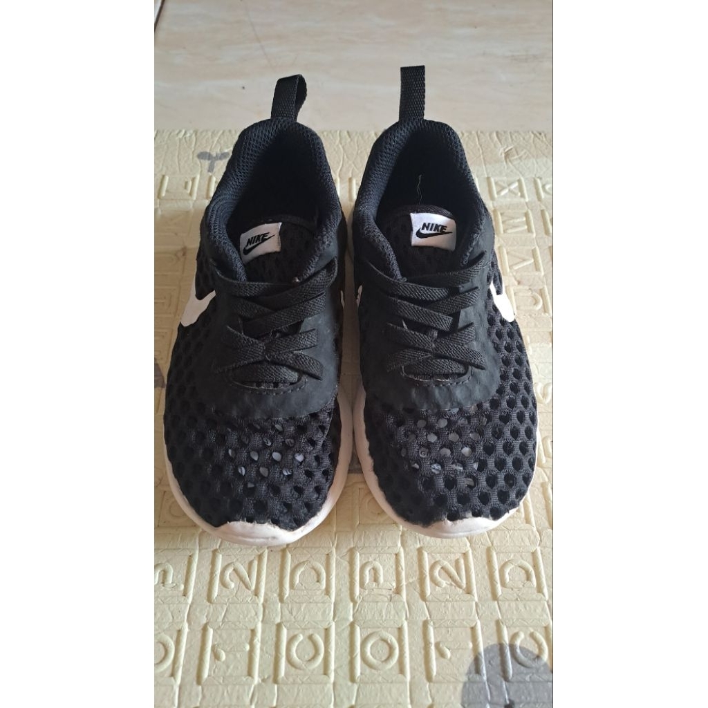 PRELOVED Sepatu Nike Anak ORI