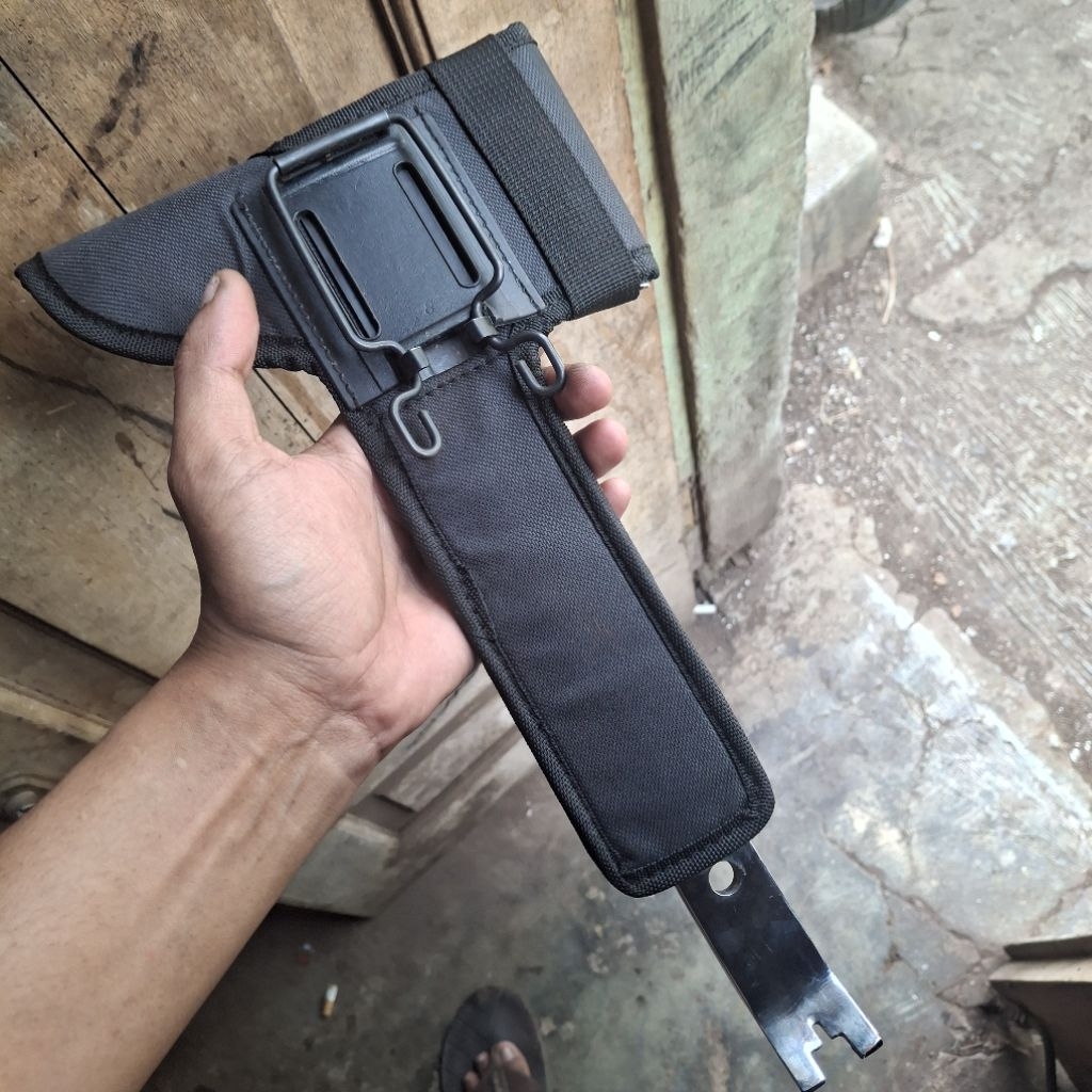 Sarung kapak damkar baja