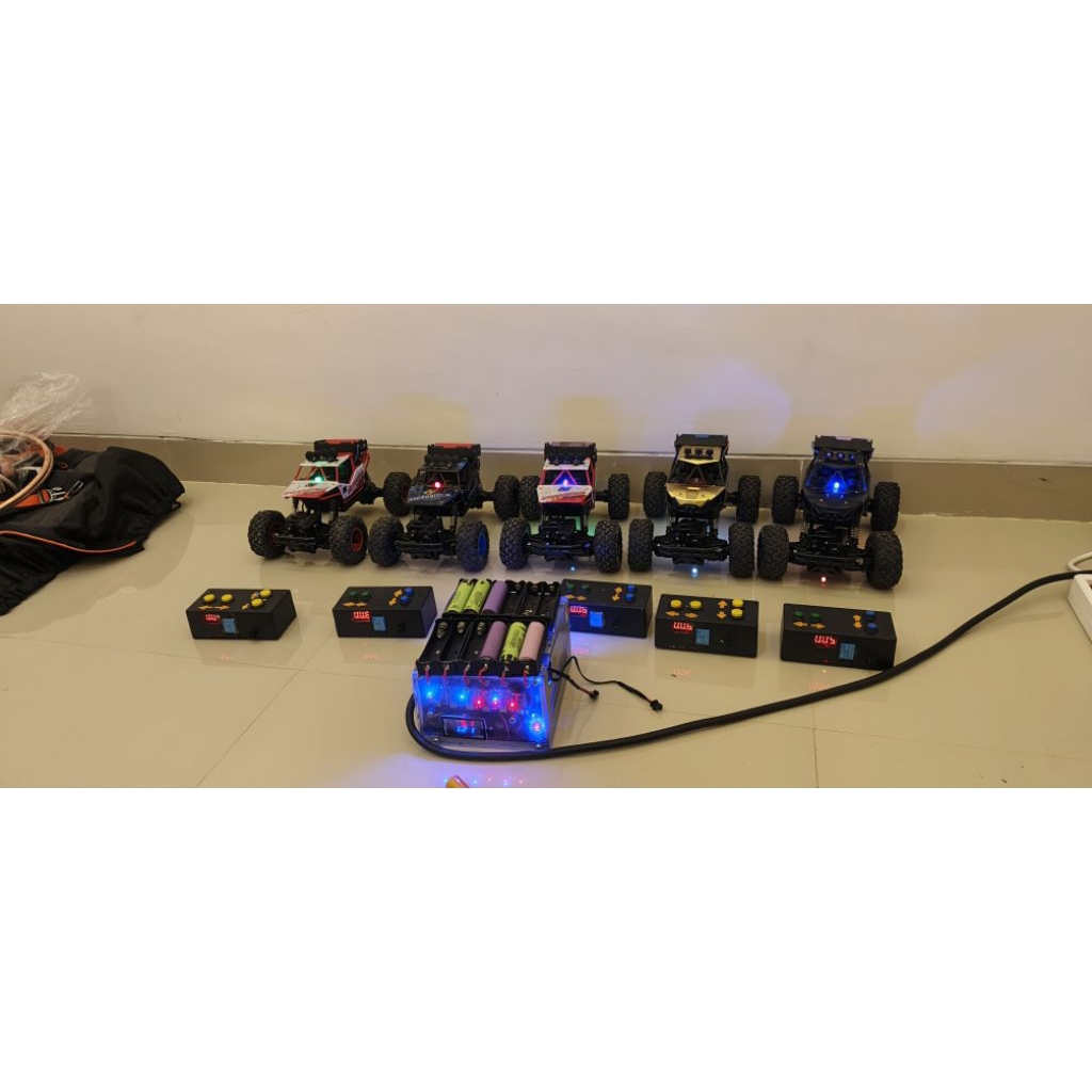 Rental mobil remot rc offroad, Paket usaha mobil rc crawler,Frekuensi2.4 Ghz,remote sudah ada timer,