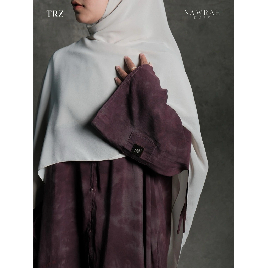 TRZ - Nawrah Abaya - Ruby - Size L - PRELOVED 