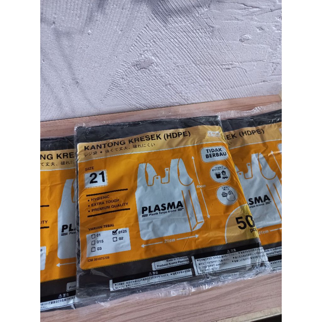 kresek kantong plastik PLASMA 21x40x0125 hitam