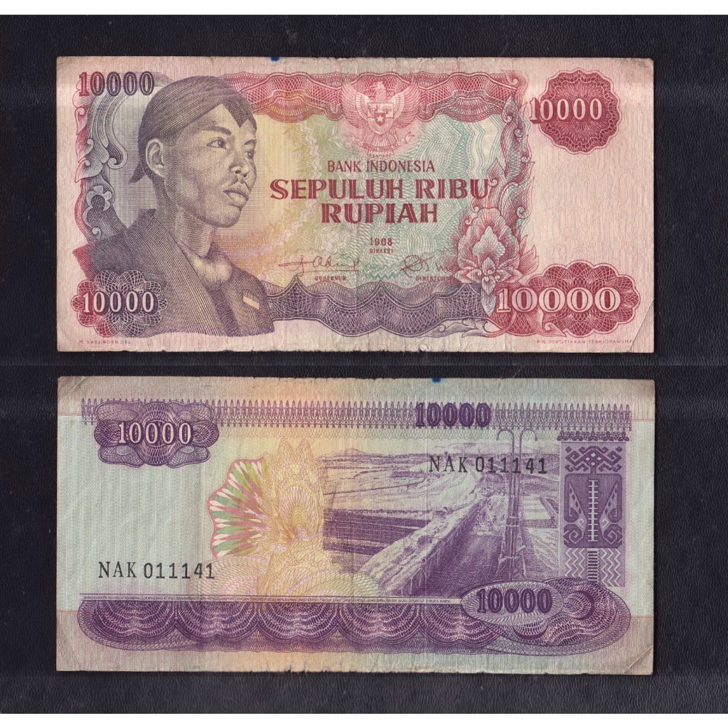 Uang kuno 10000 rupiah  tahun 1968 emisi Jendral Sudirman S/N NAK 011141