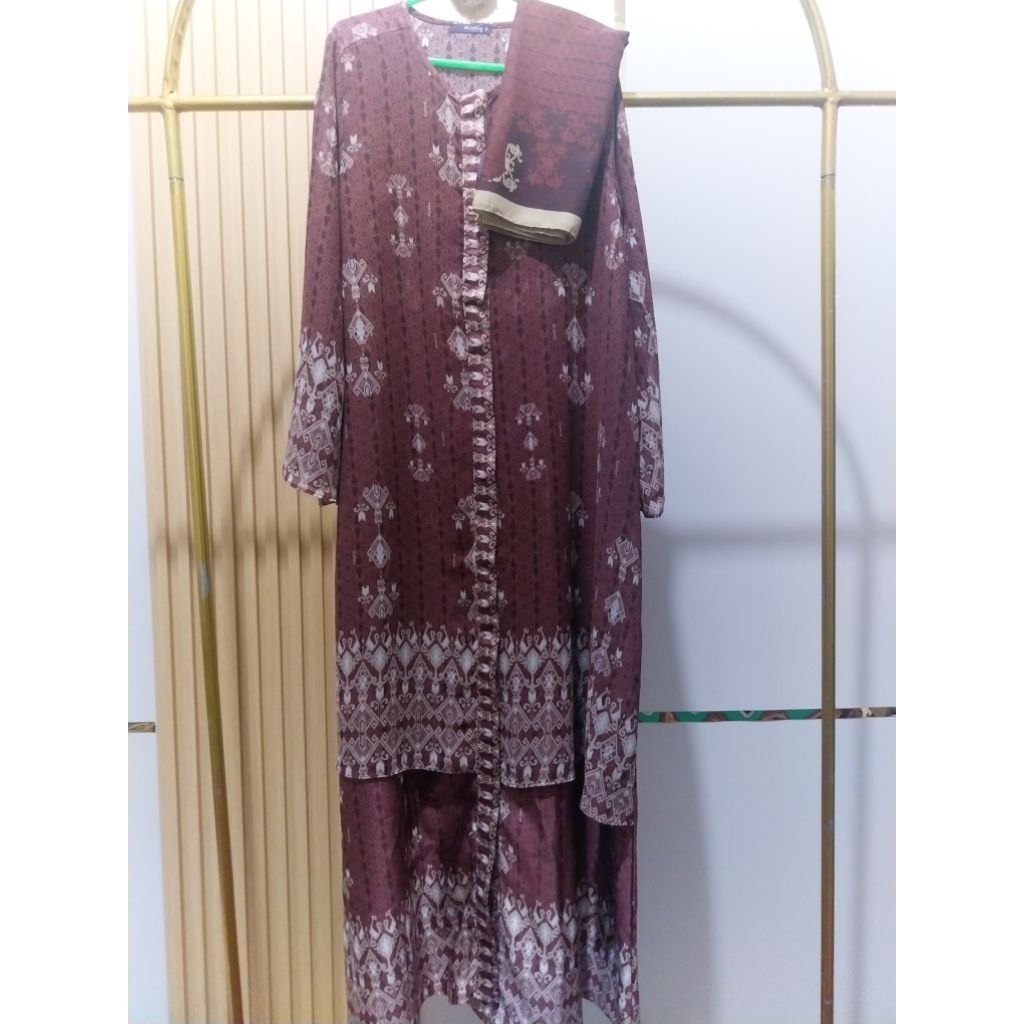 Preloved Dress Elzatta Set Scarf
