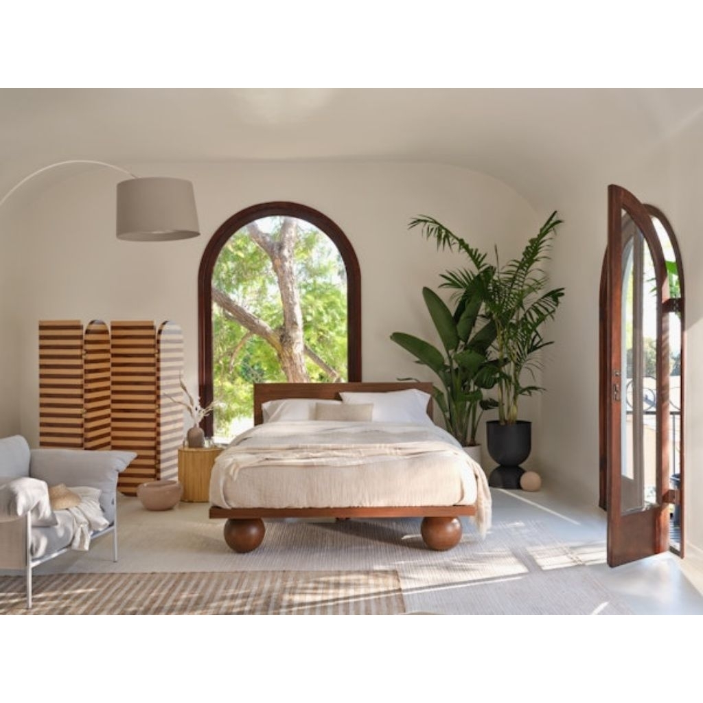 Dipan Minimalis Kaki Bola Kayu Jati