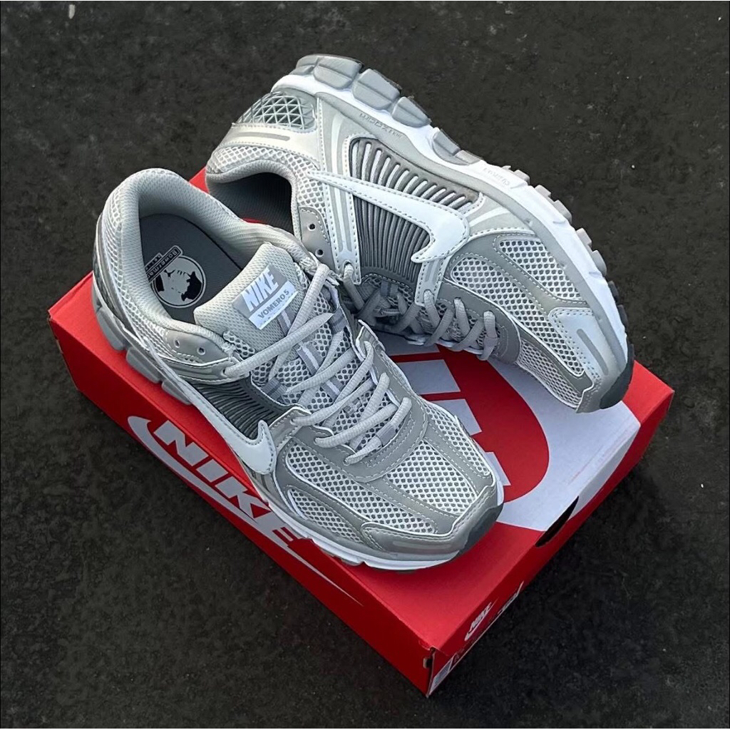 Vomero 5 Wolf Grey - ORIGINAL AUTHORIZED
