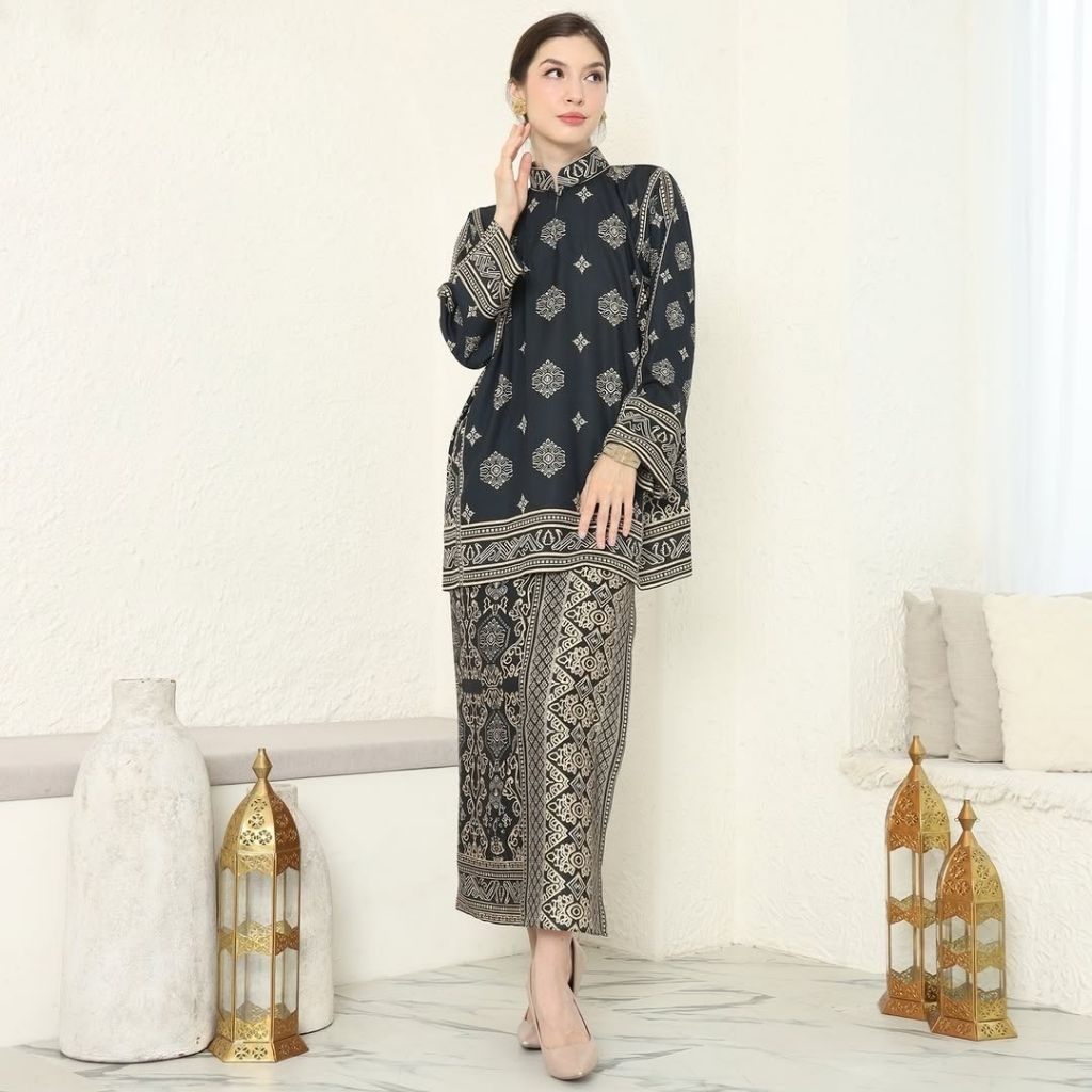 Kebaya Hitam | Kebaya Black | Kebaya Premium | Kebaya Wisuda | Kebaya Modern | Kebaya Wanita | Baju 