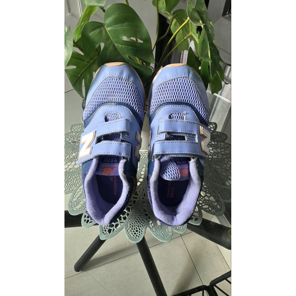 preloved sepatu anak New Balance