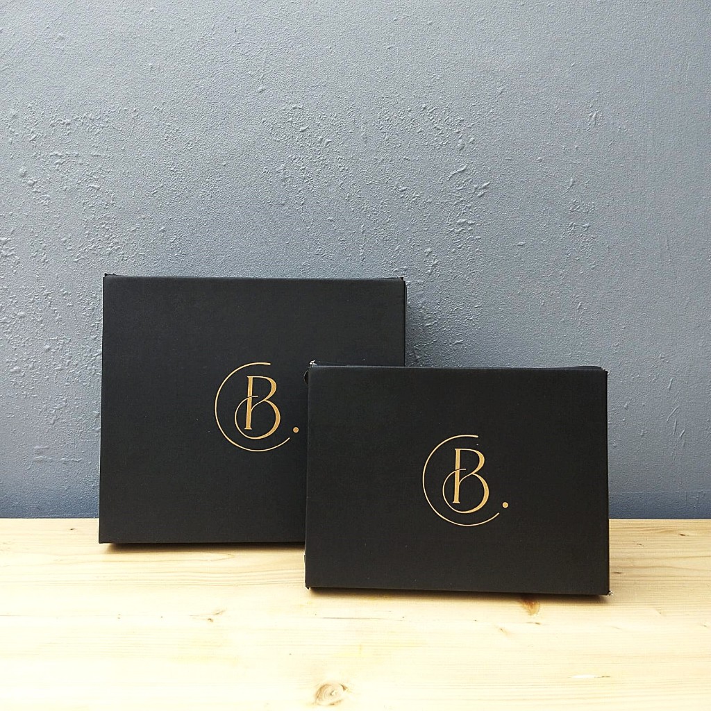 Box Kotak Hitam Premium Box Kotak Hampers Kotak Kado 1 KG MUAT 8