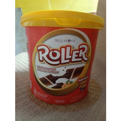 Bellarosa Roller chocolate mede Biskuit kaleng plastik Ember