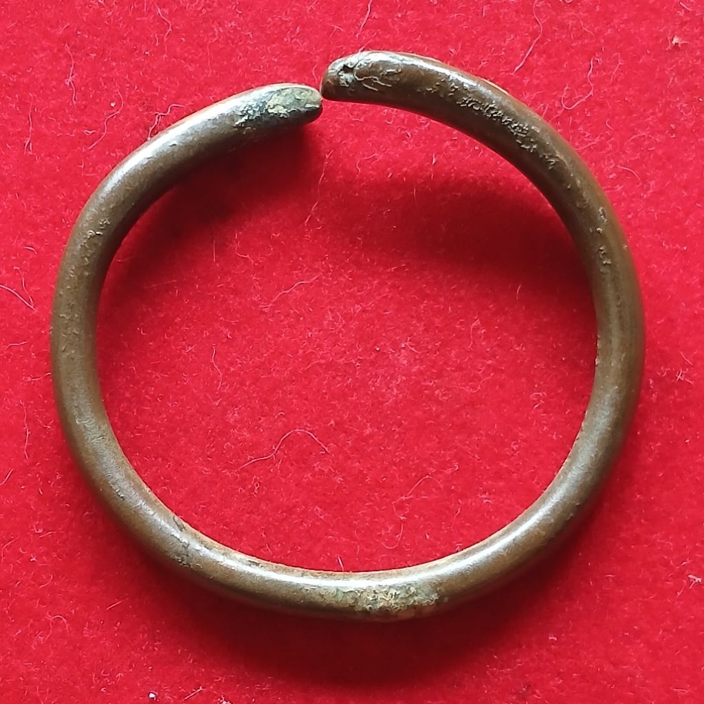 Koleksi Temuan Penyelam Sungai Gelang Perunggu KUNO