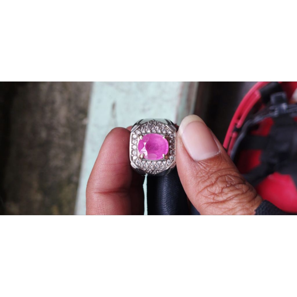 Cincin Pria eksklusif mewah