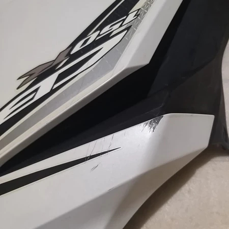 Fairing body CBR150R CBR 150R Facelift Putih Full Set Bagian Kanan Original Copotan