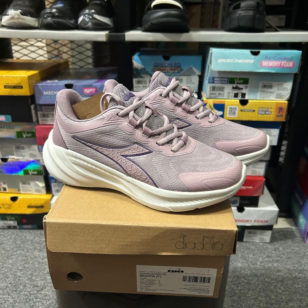 DIADORA RUNNING FOR WOMENS ORIGINAL BNIB