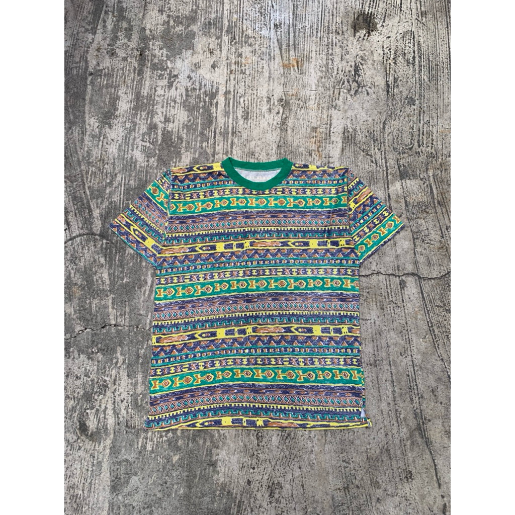 Vintage 80’s All Over Print Pattern tshirt