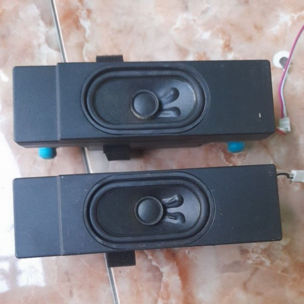 Speaker tv led Toshiba 43 inch 43L5995