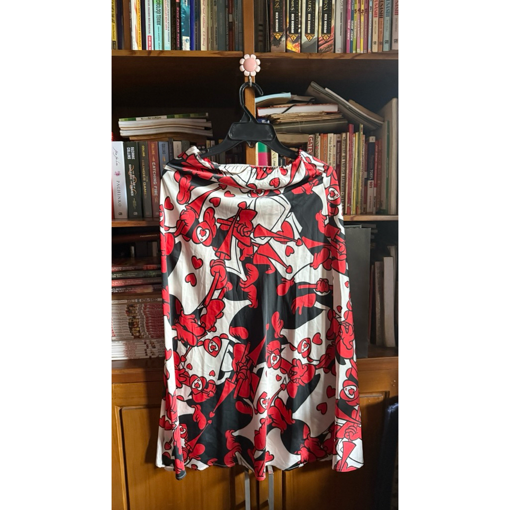 [preloved] satin skirt