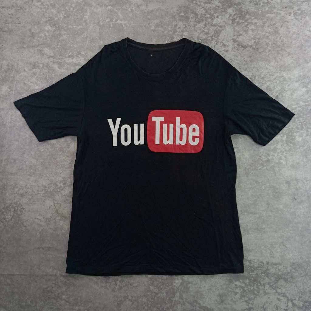 [PRELOVED] KAOS YOUTUBE HITAM BAHAN SABLON PLASTISOL (SECOND)