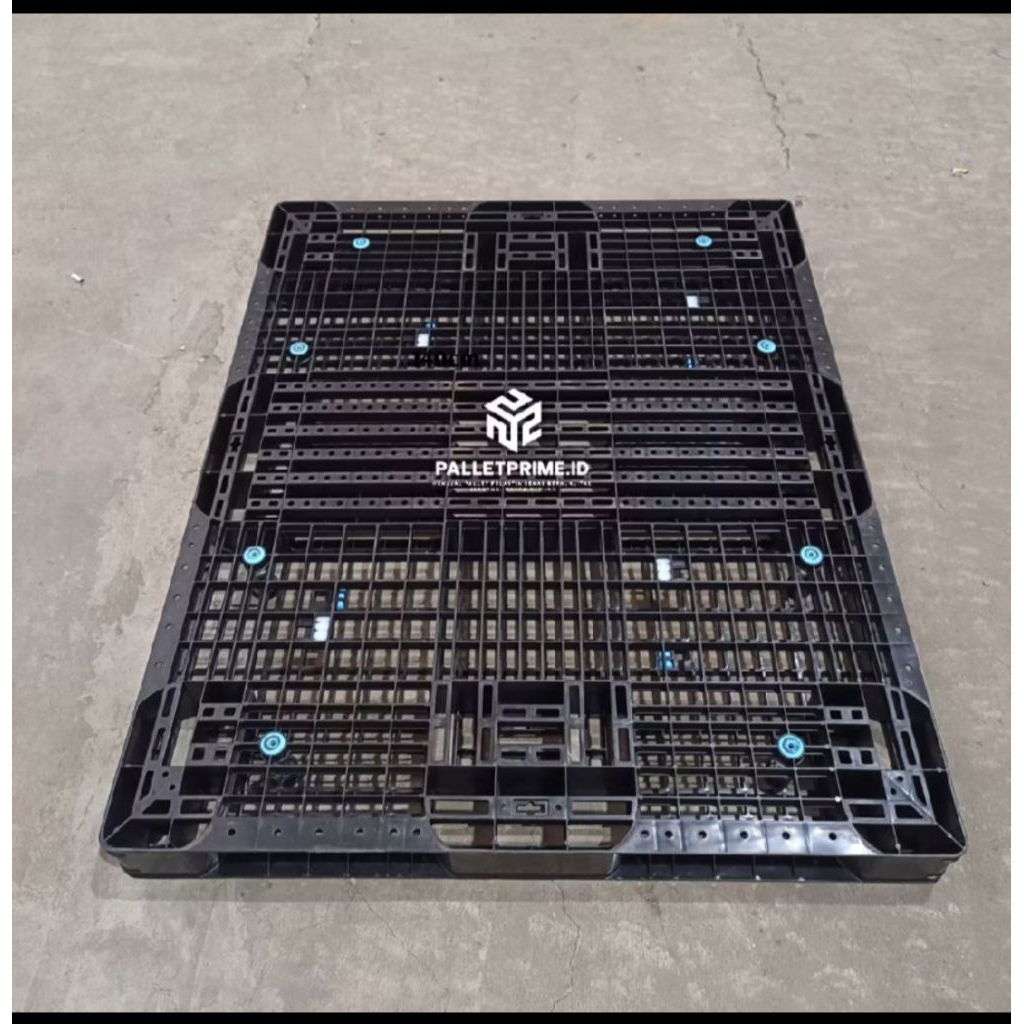 palet plastik ukuran 140 x 110 x 10