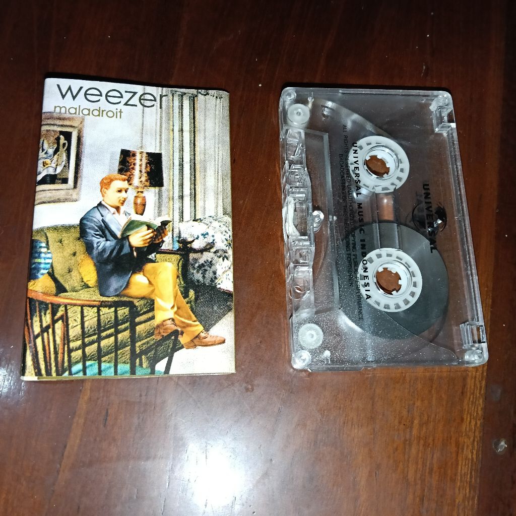 KASET PITA WEEZER - MALADROIT