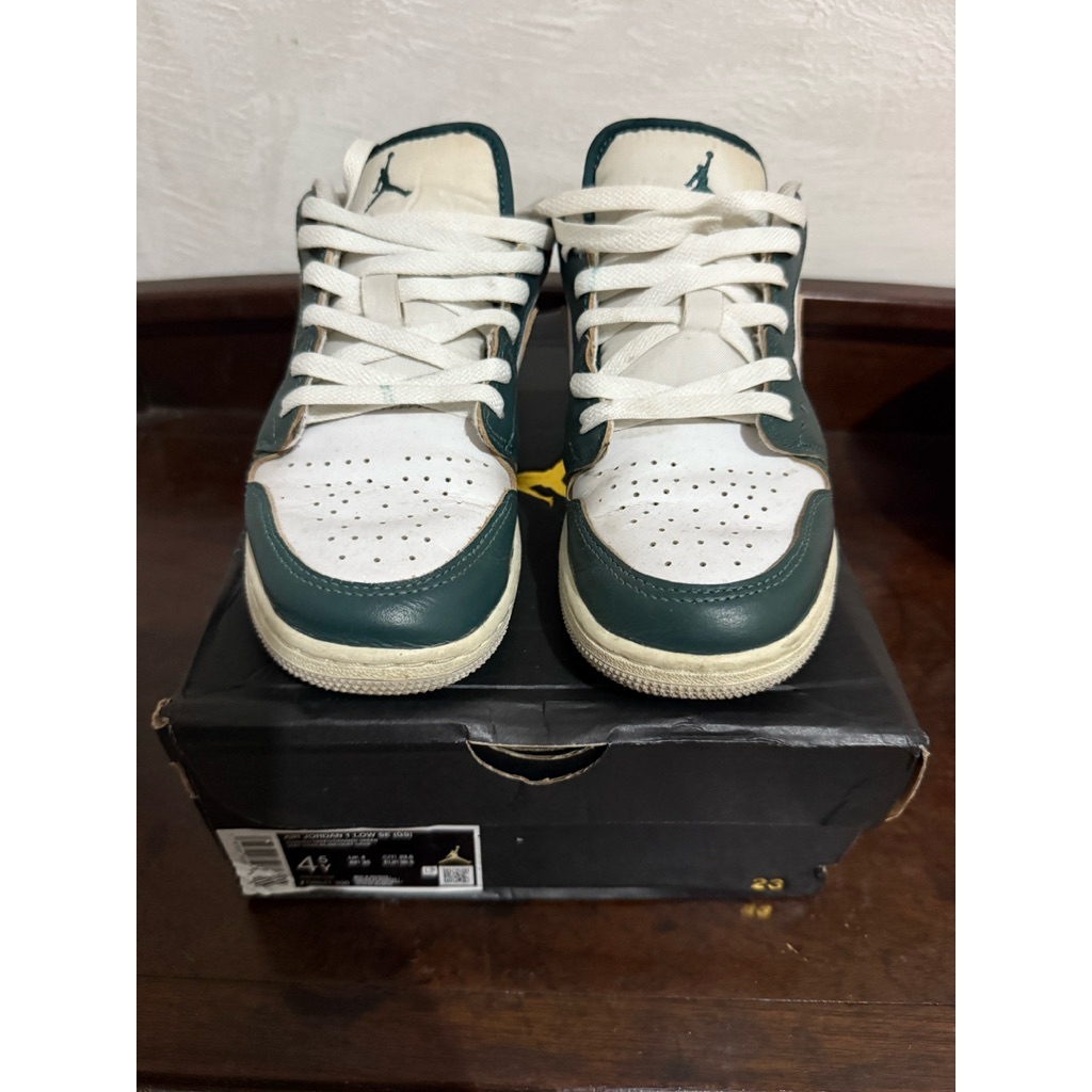 Nike Air Jordan 1 Low SE (GS) Size US 4,5/36,5 Original