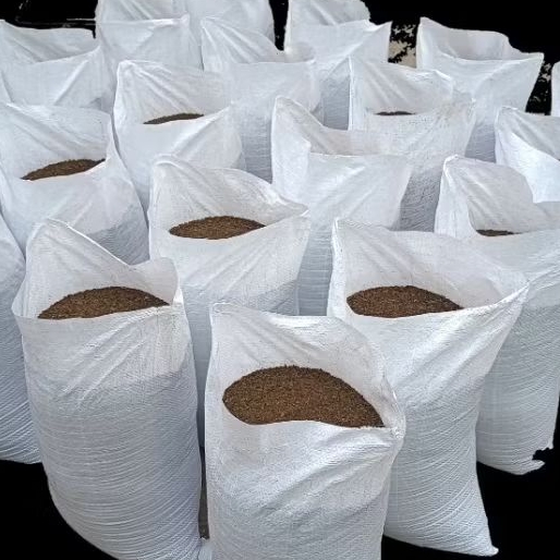 PUPUK KOMPOS, CO 13 DAPAT 1 KARUNG UKURAN 15KG/PUPUK KANDANG/PUPUK ORGANIK/MEDIA TANAM