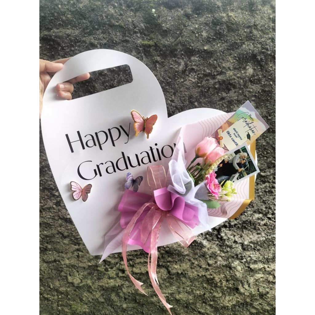 Buket love Happy Graduation