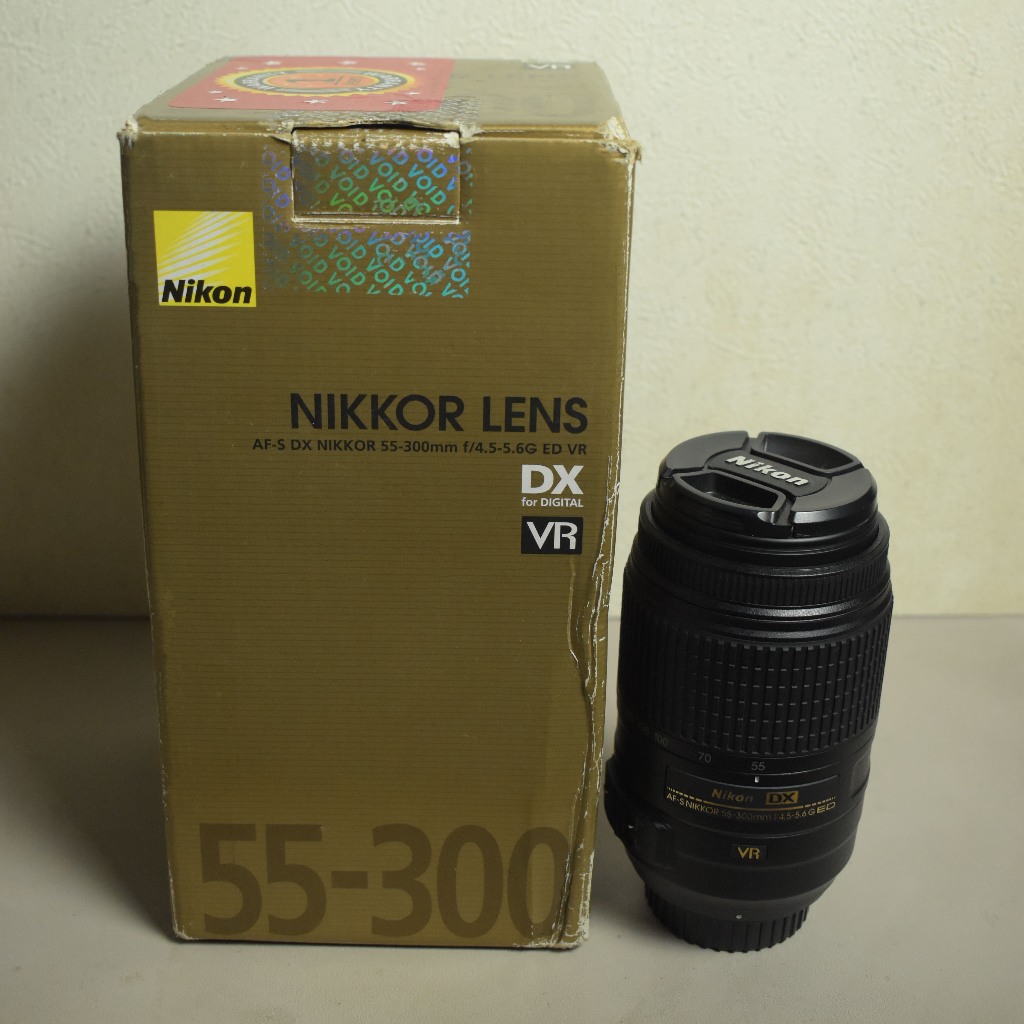 LENSA NIKON DX AF-S NIKKOR 55-300MM 1.4.5-5.6 G ED VR