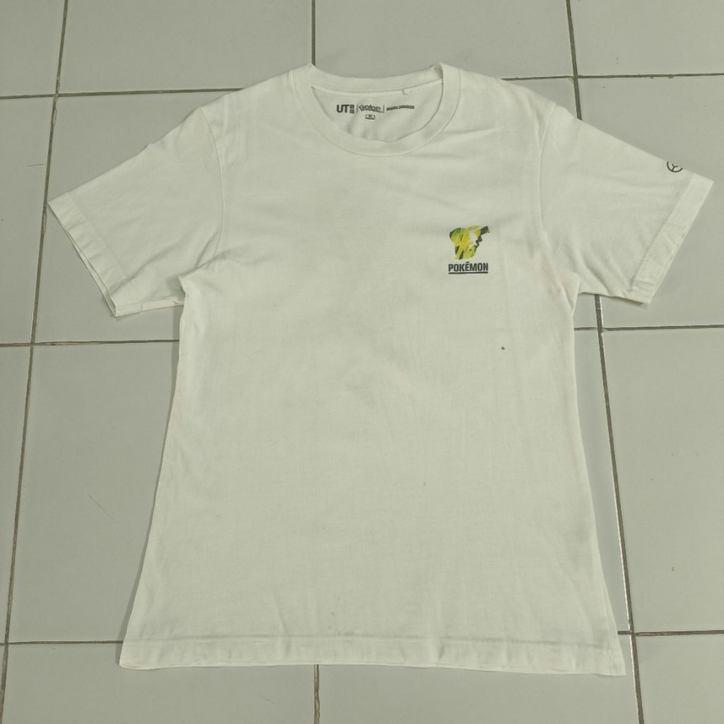 Kaos Uniqlo x Pokemon Preloved