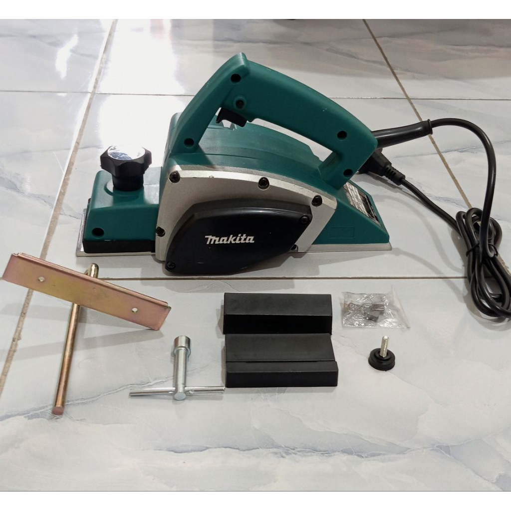 MESIN SERUT KAYU MAKITA N1900B / KETAM MAKITA N 1900 B