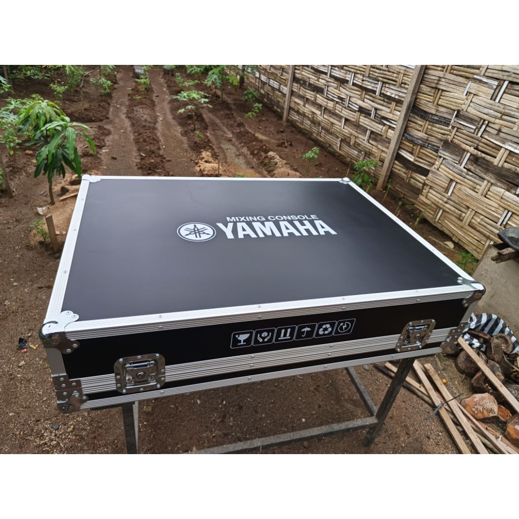 hardcase untuk audio mixer Yamaha mgp32