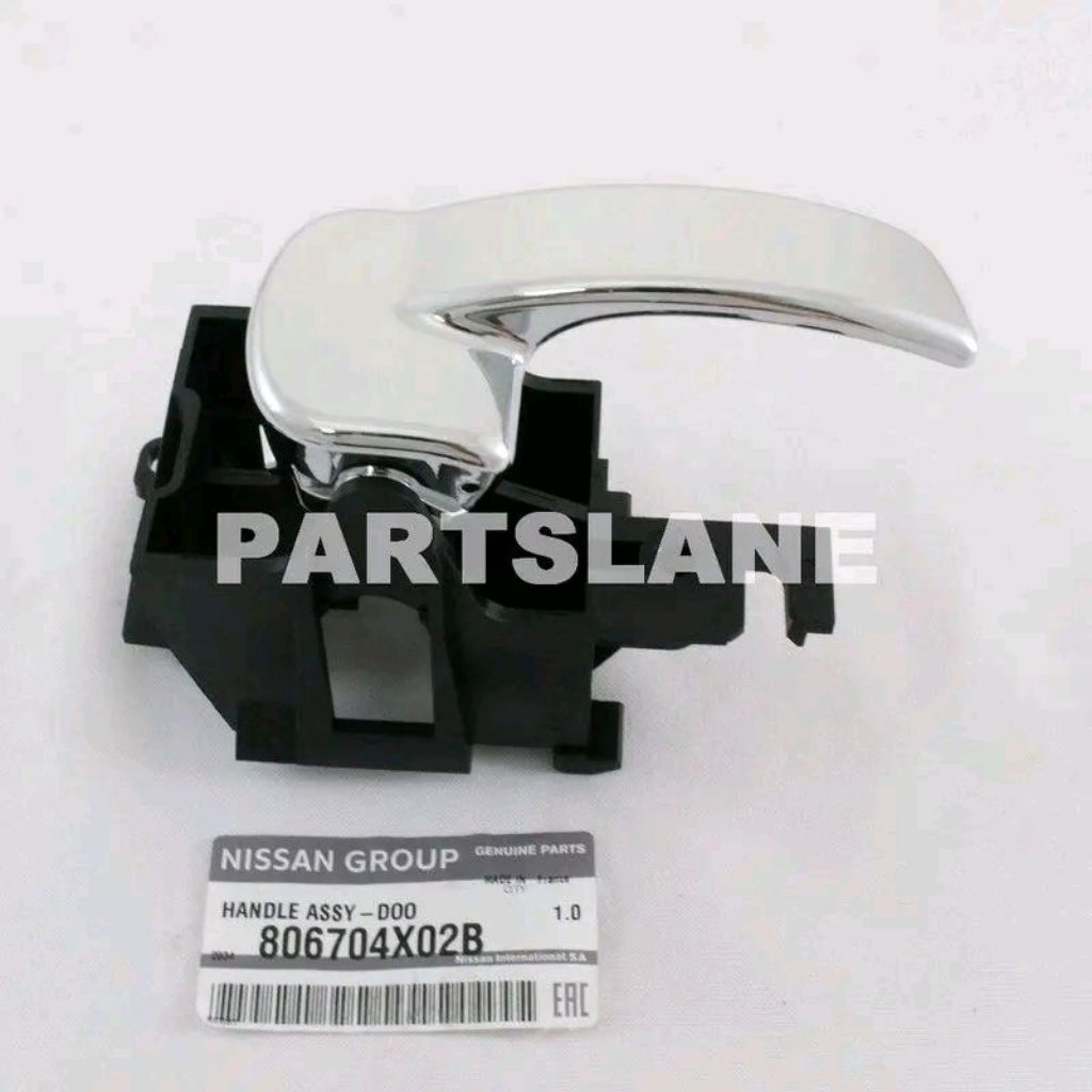 HANDLE HANDEL TARIKAN  PINTU  DALAM NISSAN NAVARA D40 2005-2015