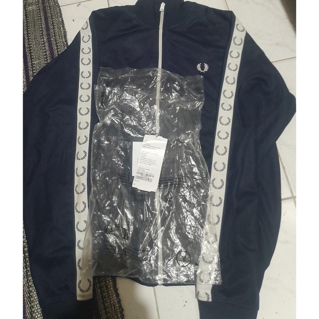 TC FP NAVY LIKE NEW