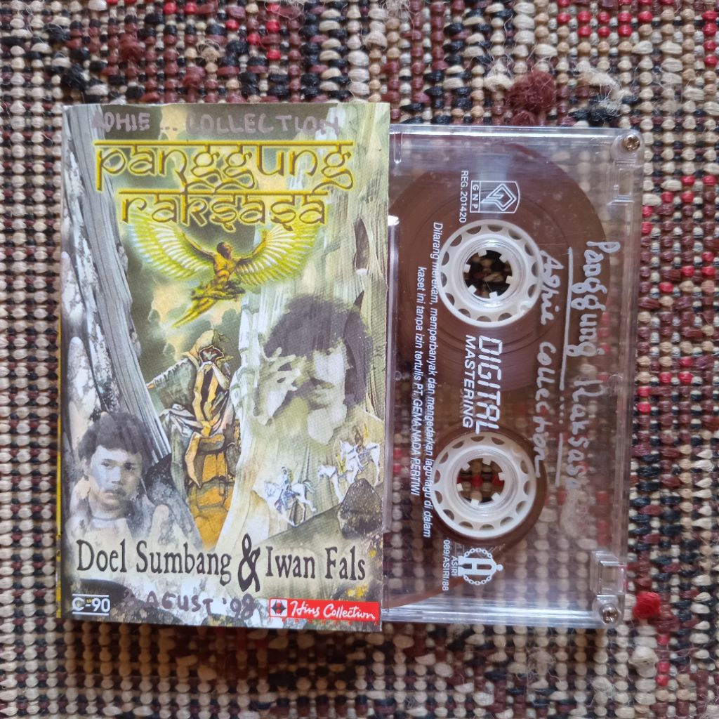KASET IWAN FALS & DOEL SUMBANG - PANGGUNG RAKSASA