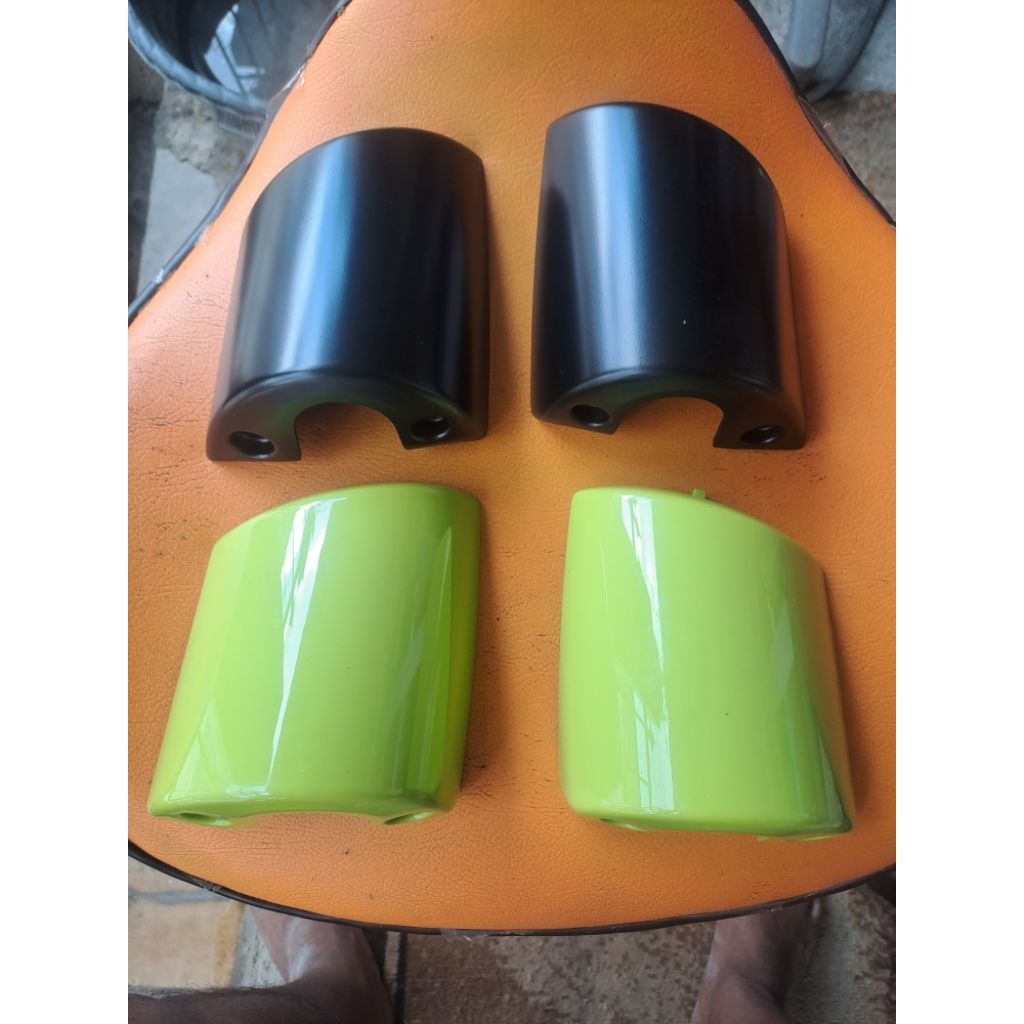 ORI Cover Tutup gagang kaki spion  Truk Hino Dutro Euro 4 original