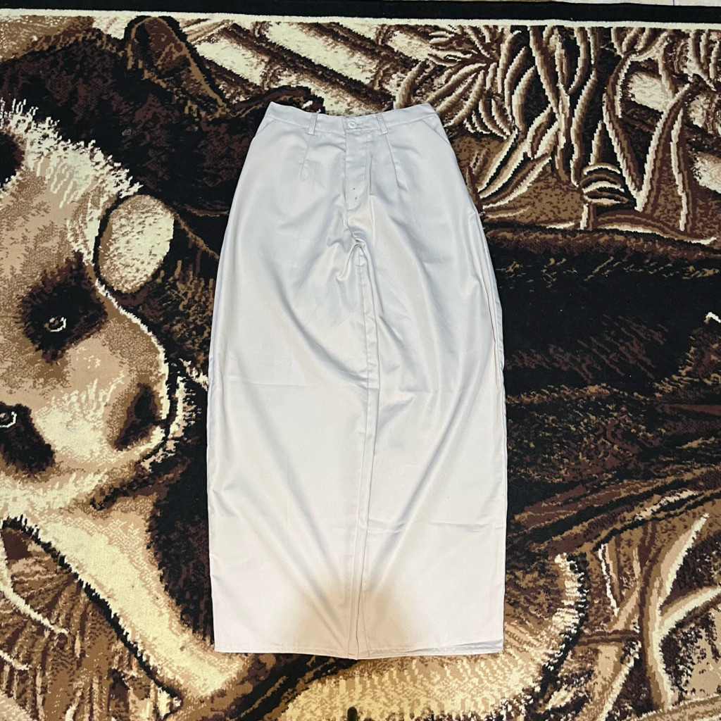 Baggy Barrel Pants Warna Khaki - Cream