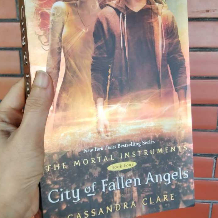 Cassandra Clare City of Fallen Angels The Mortal Instruments Book 4 Buku Novel Fantasy Fiction Bahas