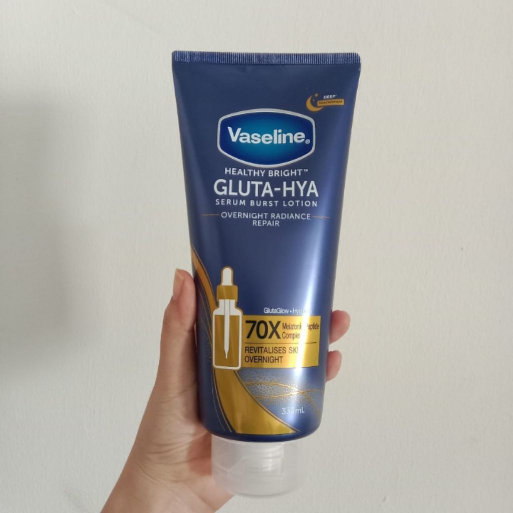 Vaseline GLUTA-HYA Night