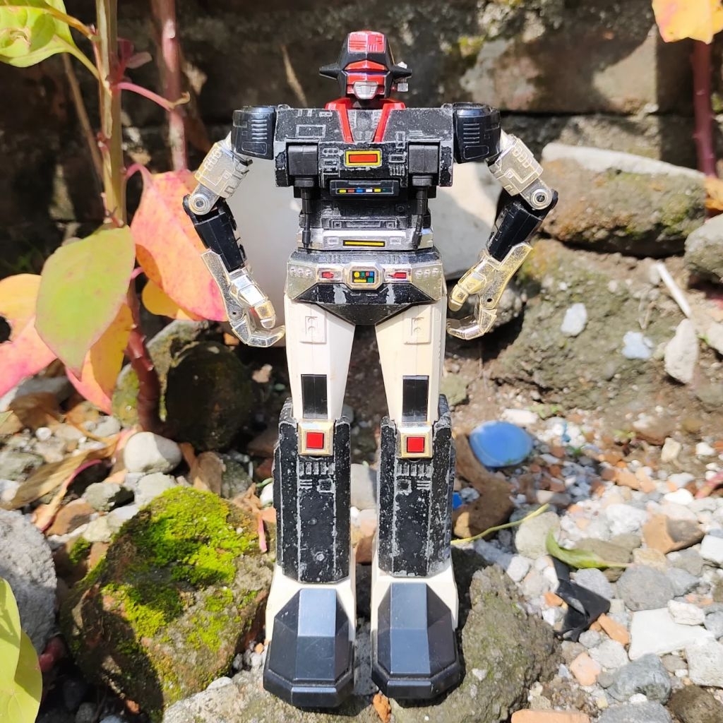 Saber Rider Bismarck DX Chogokin GC-22 Bandai 1985 Japan. Robot Die Cast Action Figure Voltus Gundam