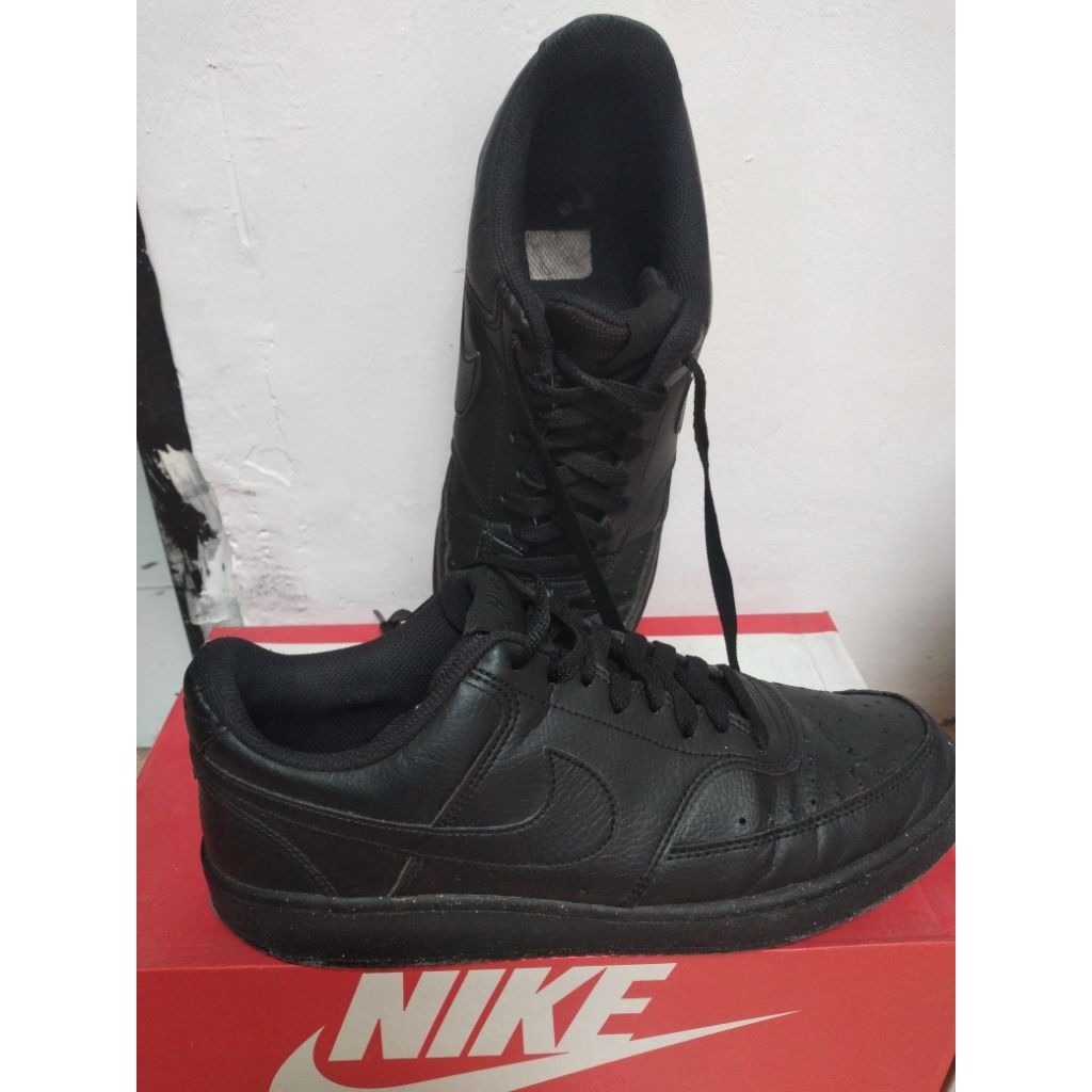 sepatu nike man warna hitam