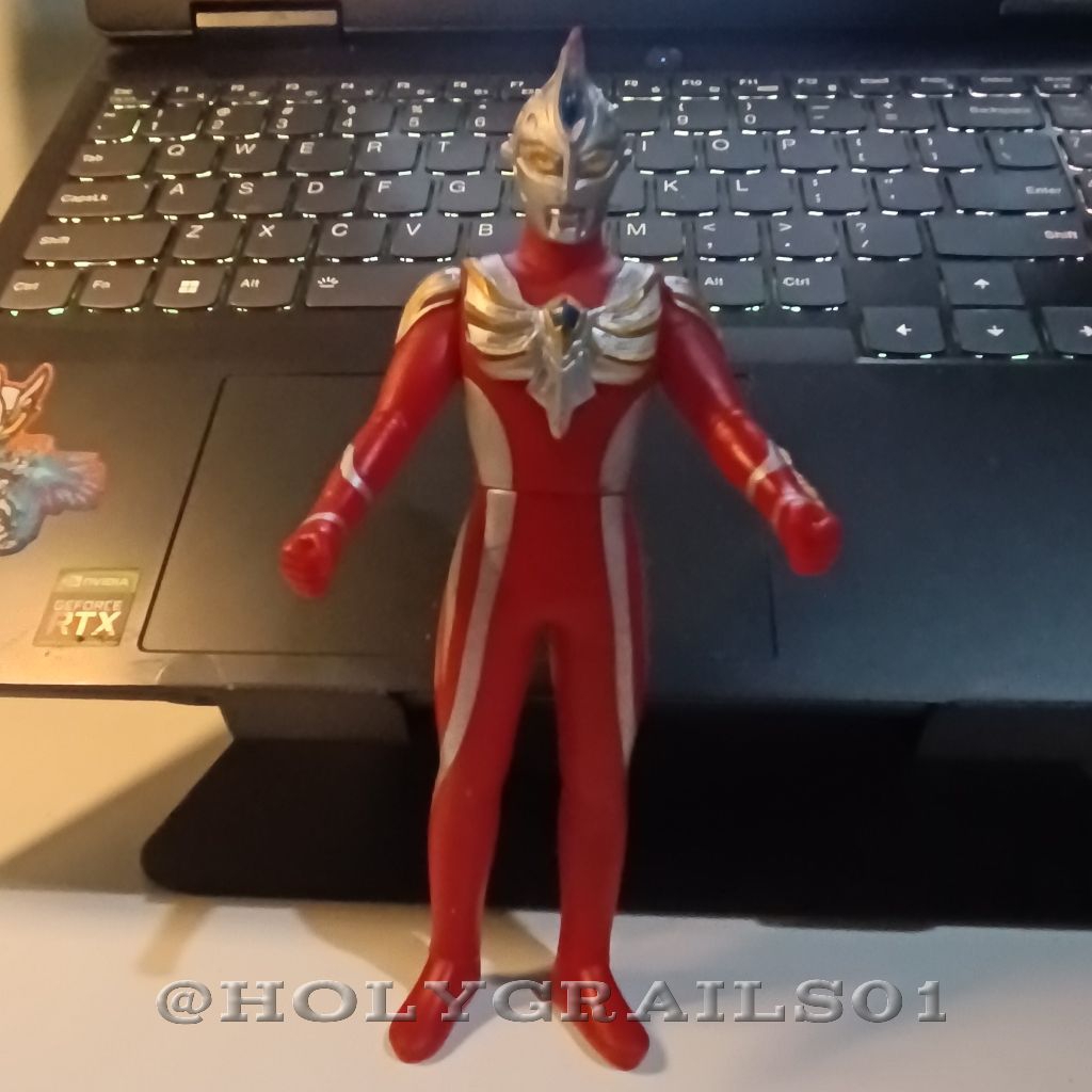 UHS Ultraman Max bandai sofubi old