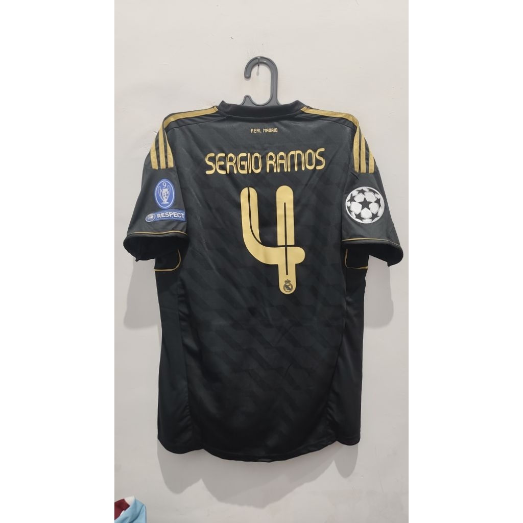 jersey retro R@@l M@drid Sergio Ramos size M L