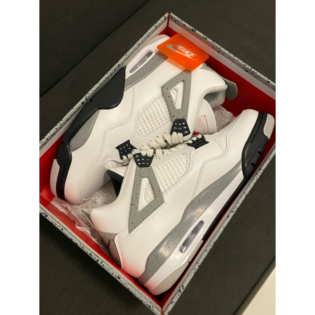 Nike Air Jordan 4 White cement