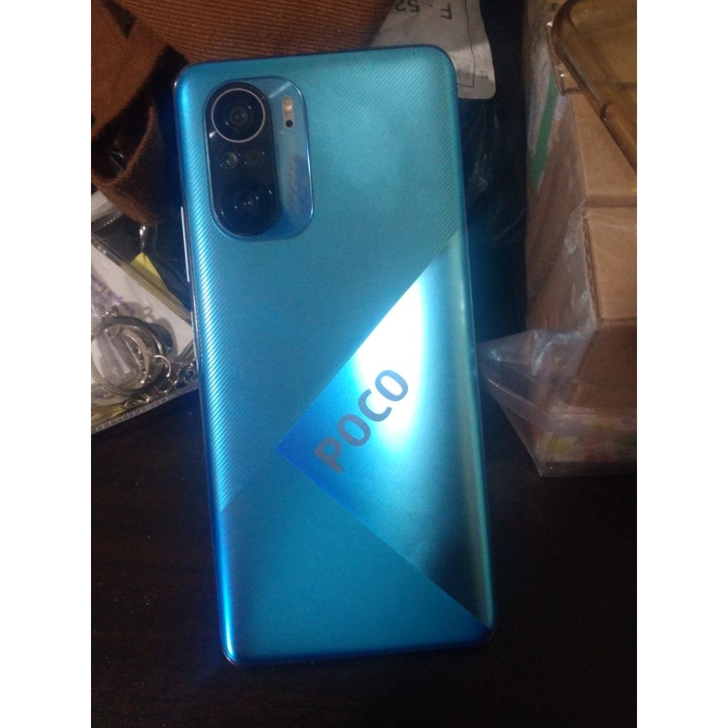 Poco F3 matot 6/128