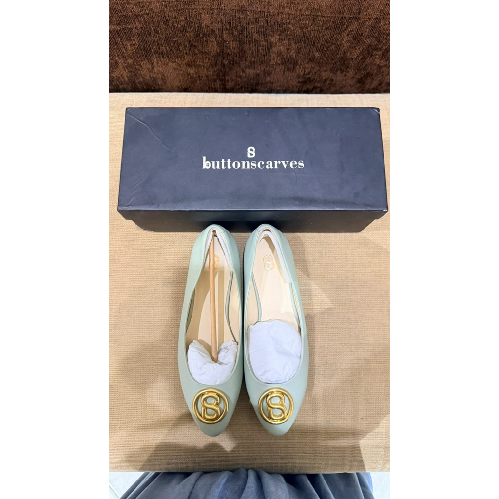 ButtonScarves-Elan Shoes