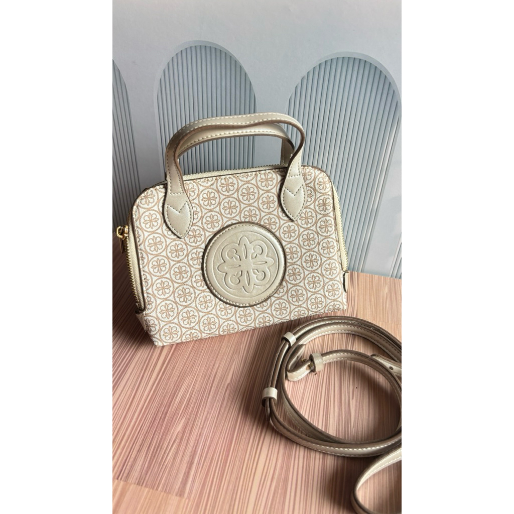 Preloved TAS Les Catino